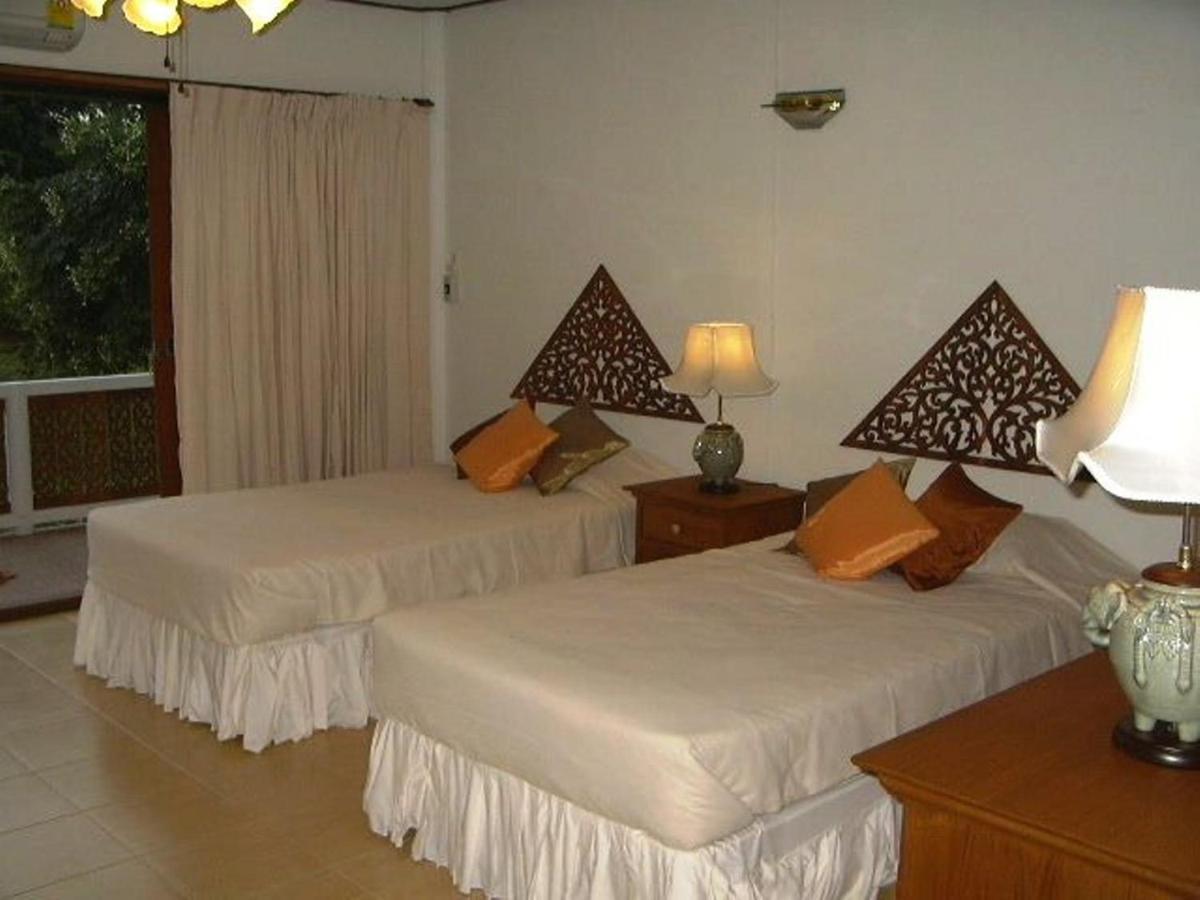 Ruen Thai Rim Haad Клаенг Экстерьер фото