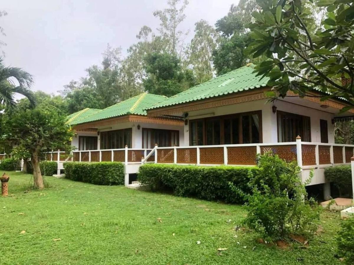 Ruen Thai Rim Haad Клаенг Экстерьер фото