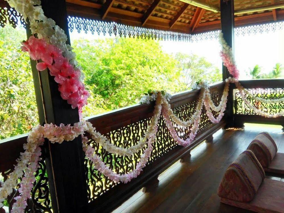 Ruen Thai Rim Haad Клаенг Экстерьер фото